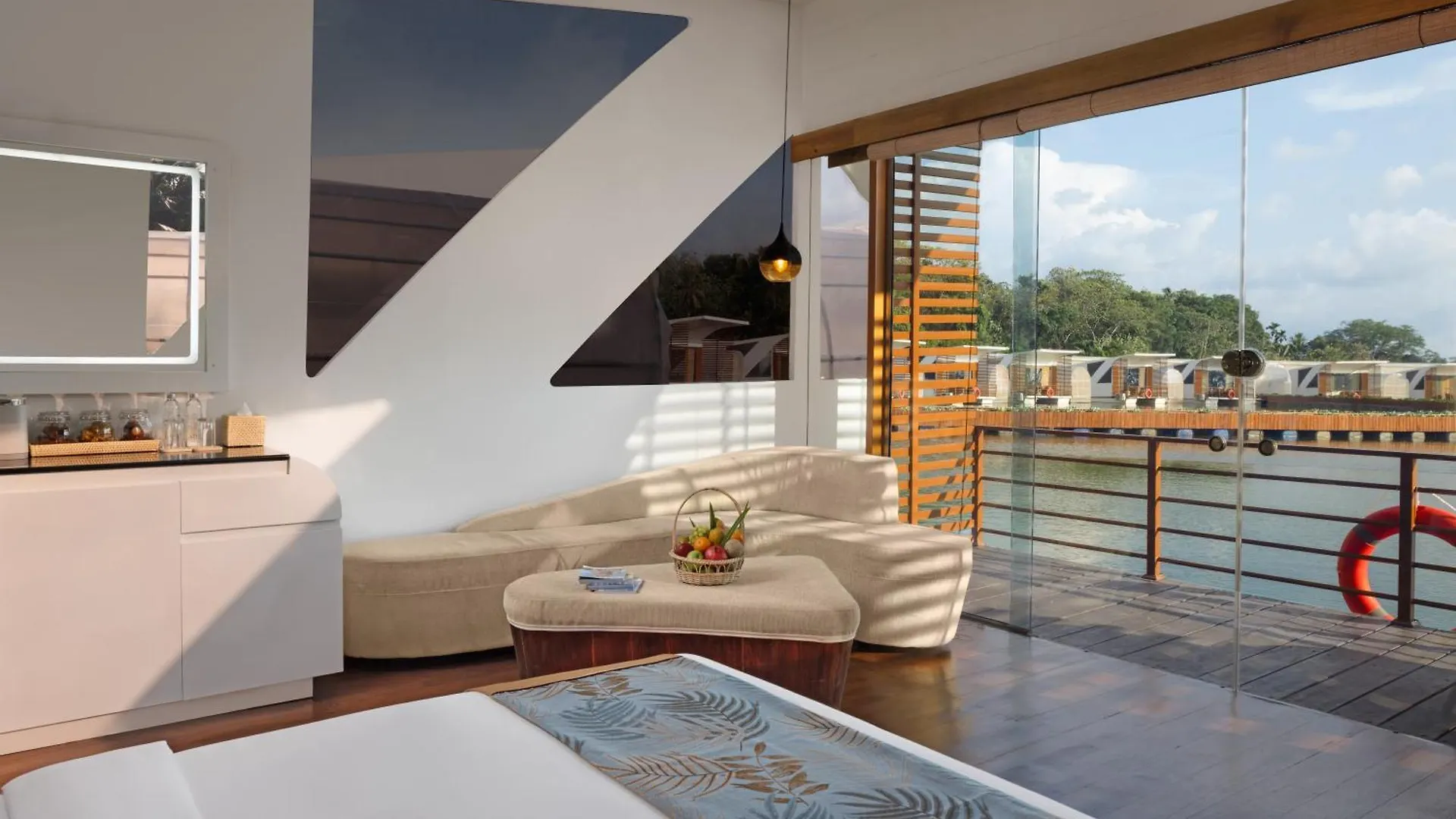 *****  Bolagala Agro Floating Resort 니곰보 스리랑카